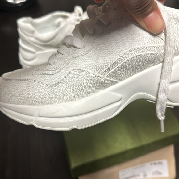 Supreme White Gucci Ryton Sneakers. - Picture 11 of 12